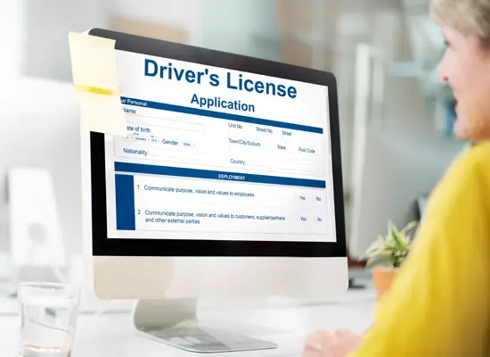 lær hvordan du får førerkort på få minutter med en enkel online guide