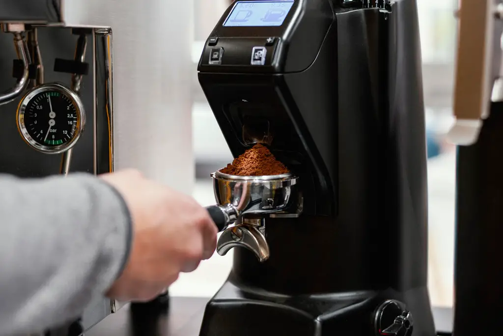 få hjemmet ditt til å se ut som en kaffebar våkn opp til deilig kaffe med en kaffemaskin av høy kvalitet
