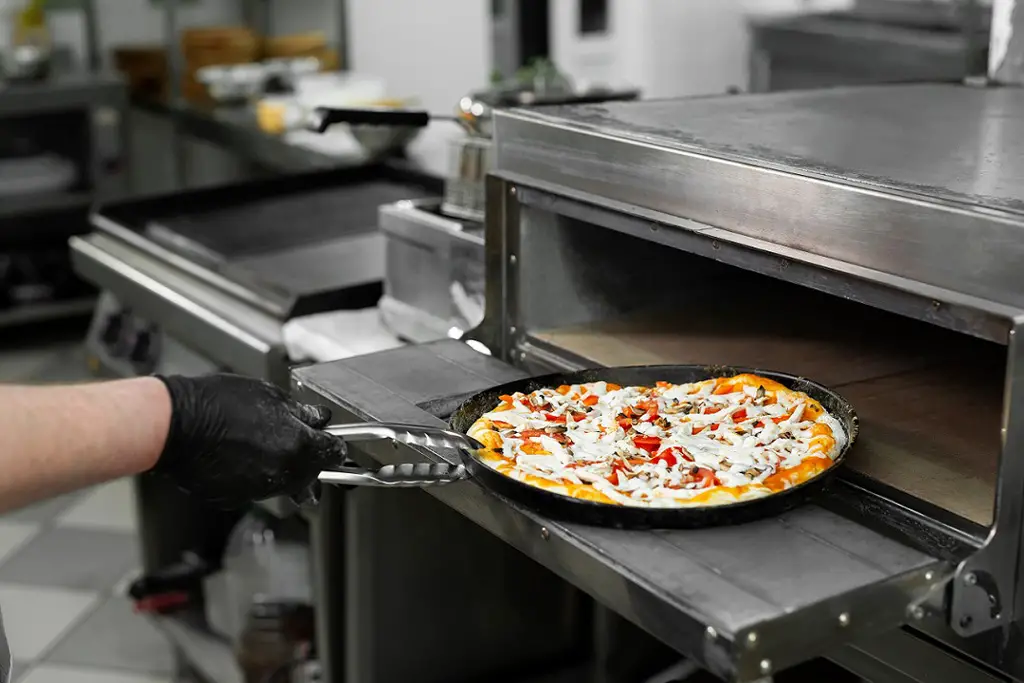 pizzastein beste i test  finn ut pizzastein med materialsikker sterk kvalitet og god varmeledningsevne